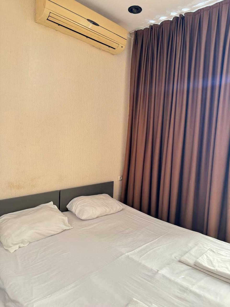 Centre Hotel-Hostel Jerevan Eksteriør billede