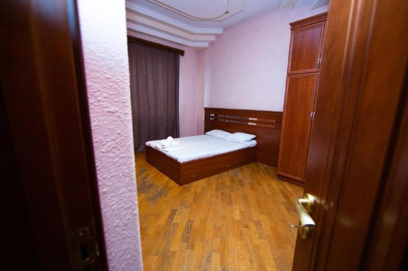 Centre Hotel-Hostel Jerevan Eksteriør billede
