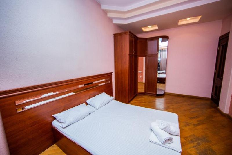 Centre Hotel-Hostel Jerevan Eksteriør billede