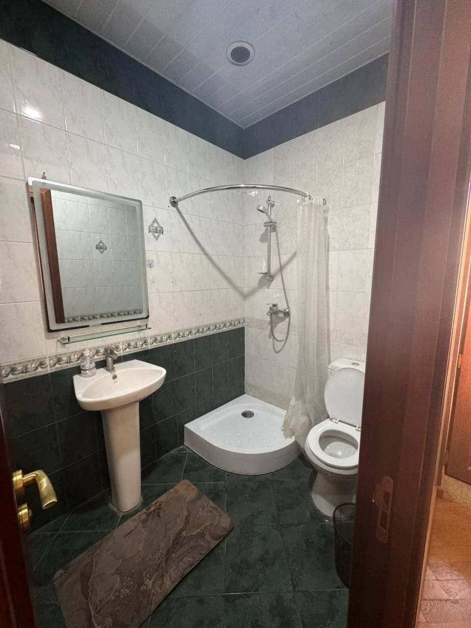 Centre Hotel-Hostel Jerevan Eksteriør billede