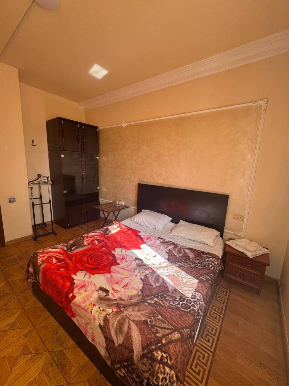 Centre Hotel-Hostel Jerevan Eksteriør billede