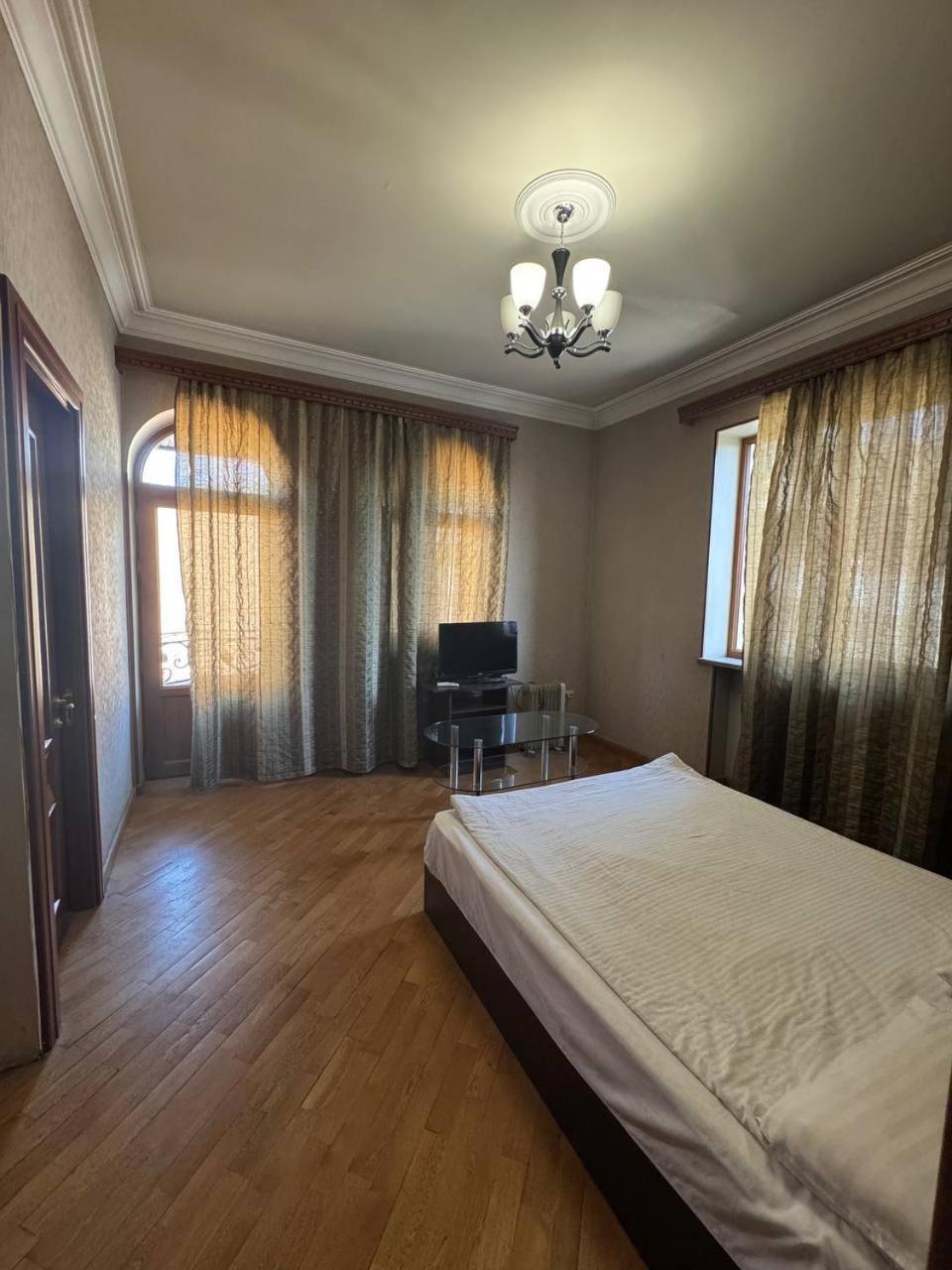 Centre Hotel-Hostel Jerevan Eksteriør billede
